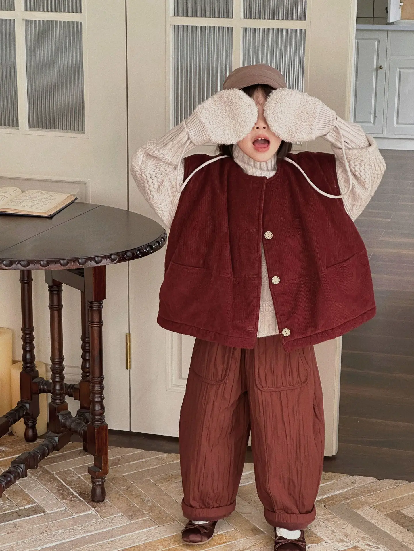 Корейская детская одежда жилет для девочек новинка осени и зимы 2024 детский