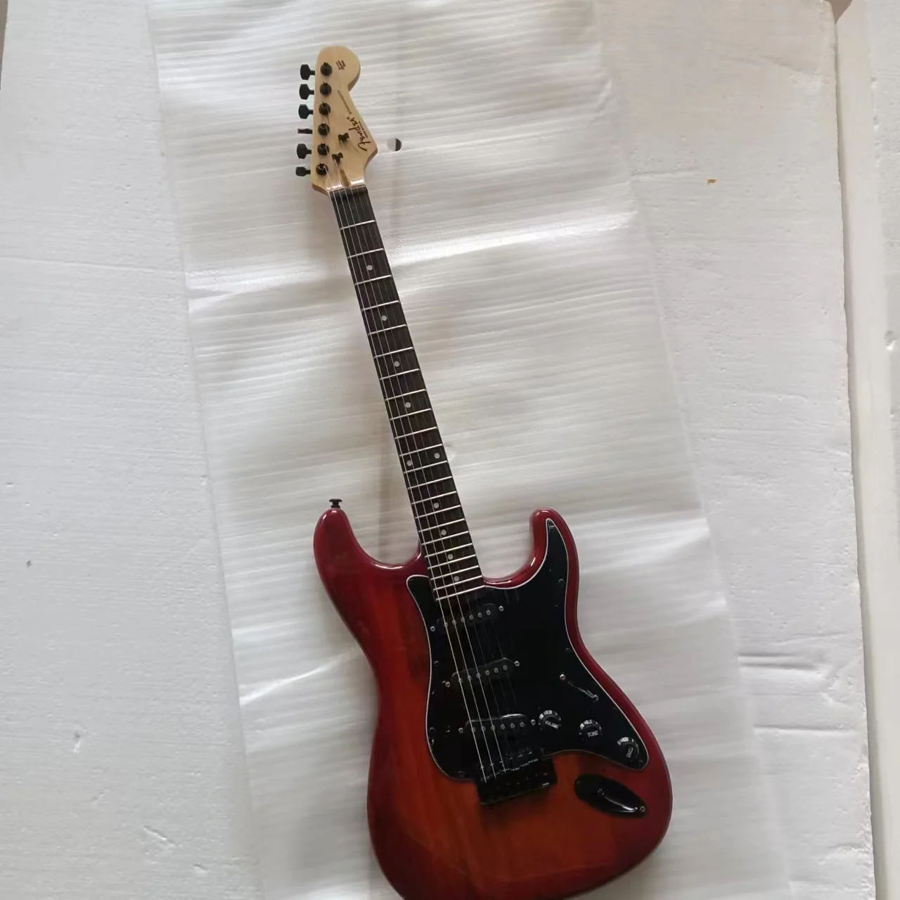 

Stratocaste-r 22 Frets Maple Fingerboard black Tremolo Floyd Rose custom body Electric Guitar