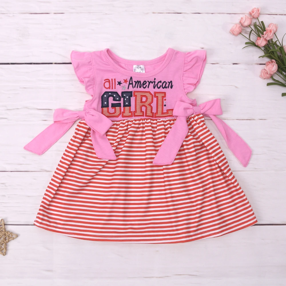 

2023 New Exquisite Summer Pink Cotton Sleeveless Neck Dress American Girl Prints Red Stripe Skirt Bow Ornament Clothes