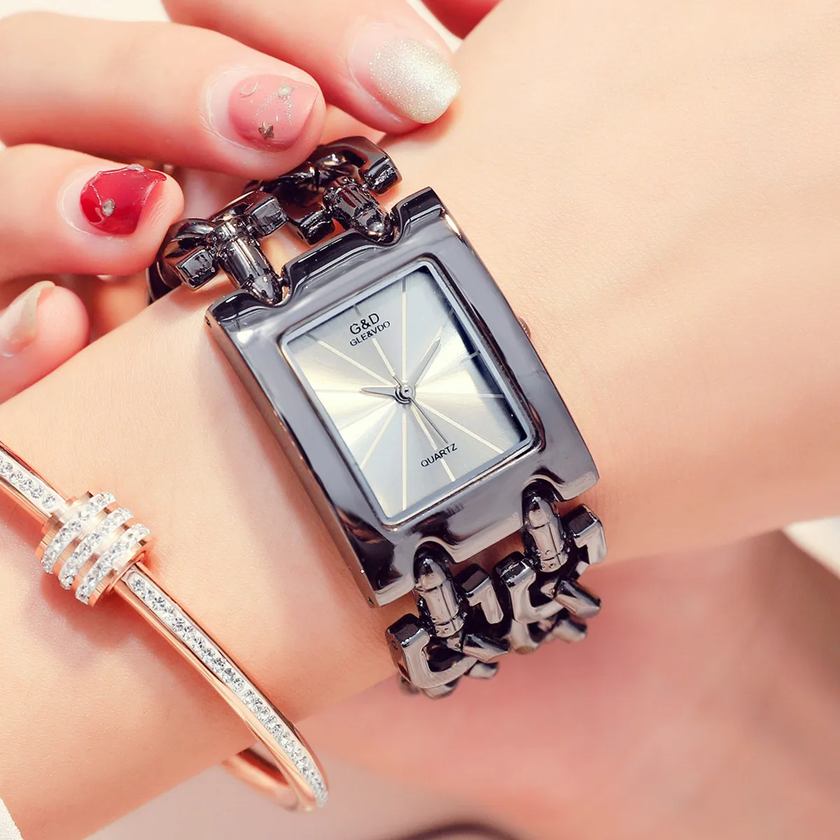 G & D Popular Women's Fashion Leisure Watch Stainless Steel Quartz Watch Japanese Movement Women's Watch