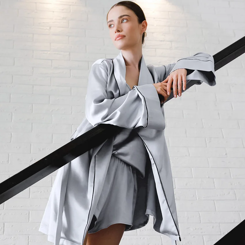 

Gray Bathrobes Set Woman 3 Pieces Simple Robe Women's Pajamas Sexy Suits With Shorts Pijama Robes Women Pajama Sets Nightgowns