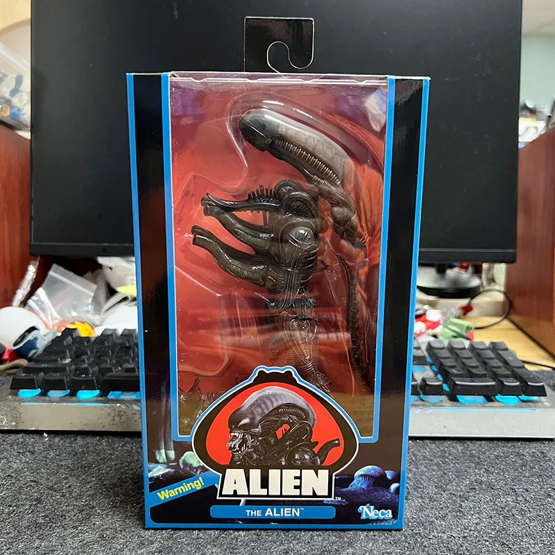 Оригинальный в наличии NECA Alien 40th Anniversary Movie Edition третьего поколения Kane Ash ASH