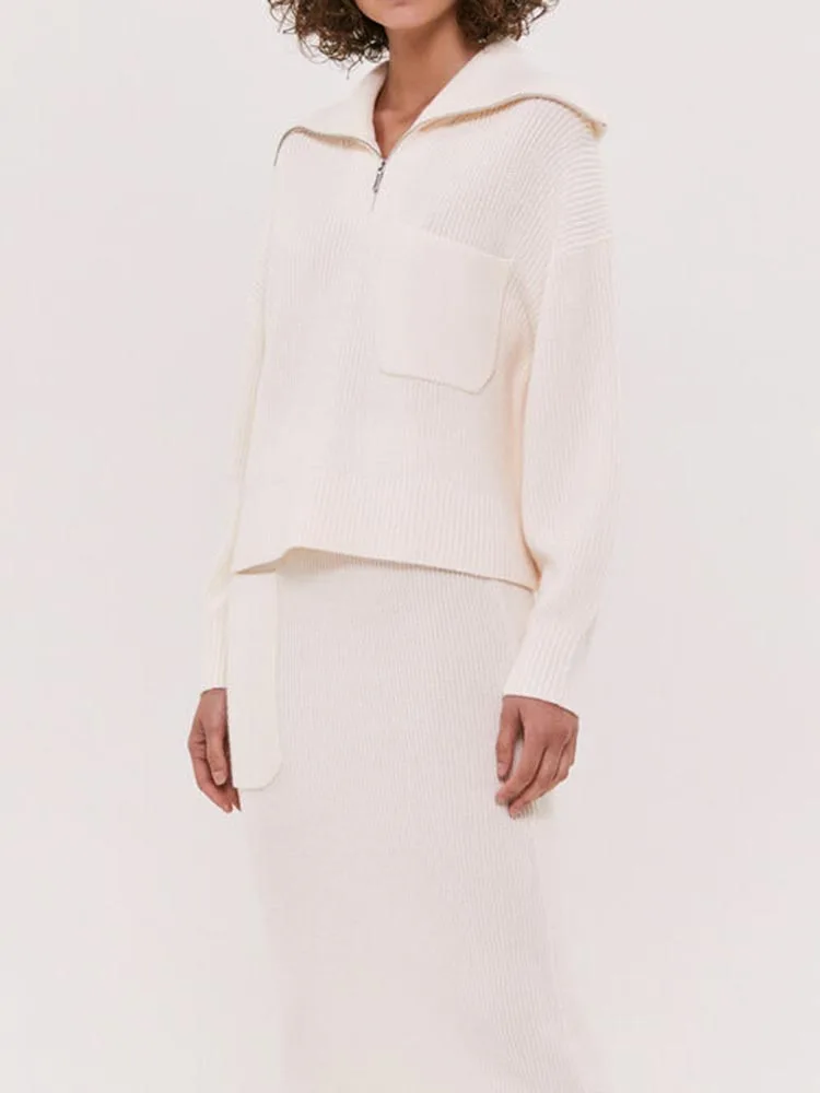 Костюм женский трикотажный из 2 предметов на молнии с карманами |