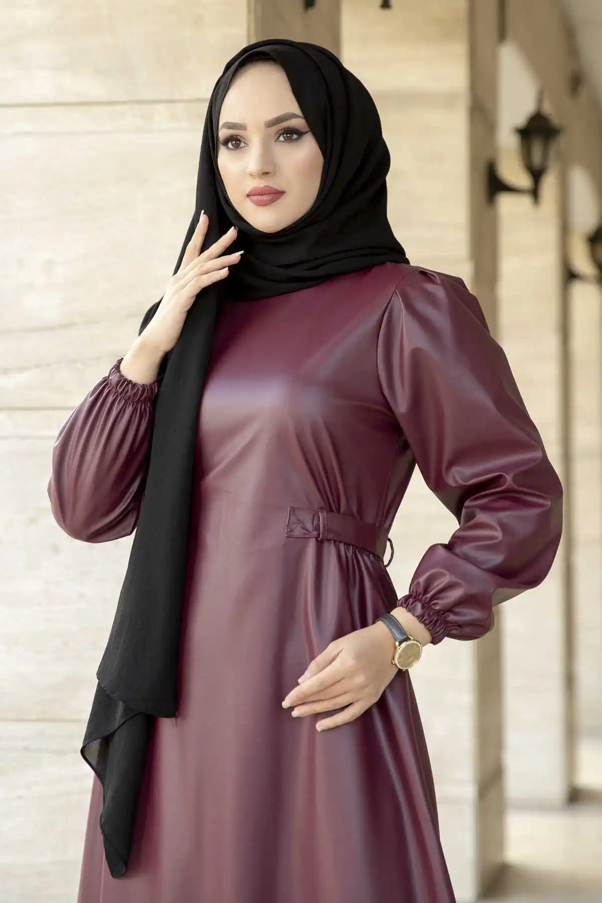 Новинка 2022, модное кожаное платье-хиджаб для женщин, молодежная модная повседневная версия, Женская абайя, стильный высококачественный рос...