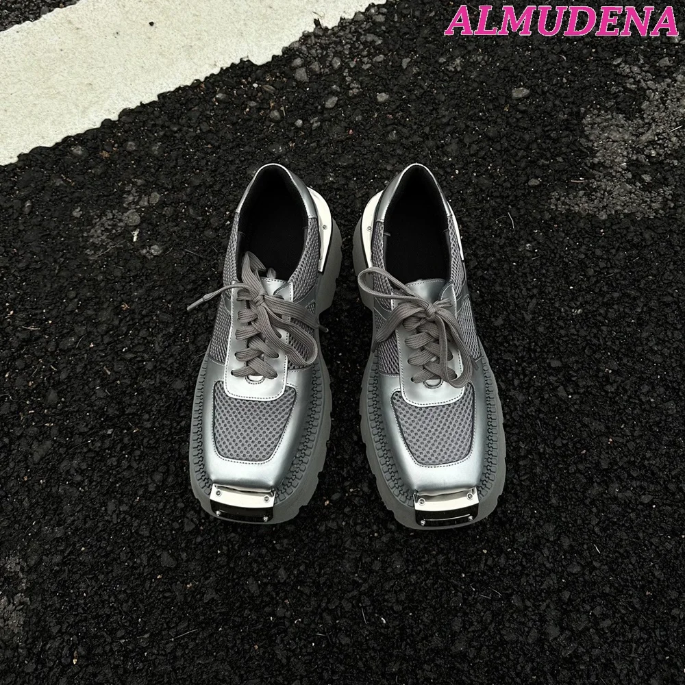 

Женские кроссовки со шнуровкой, черные дизайнерские кроссовки на массивном каблуке, квадратный металлический носок, серебристые, в стиле панк, тренд 2023