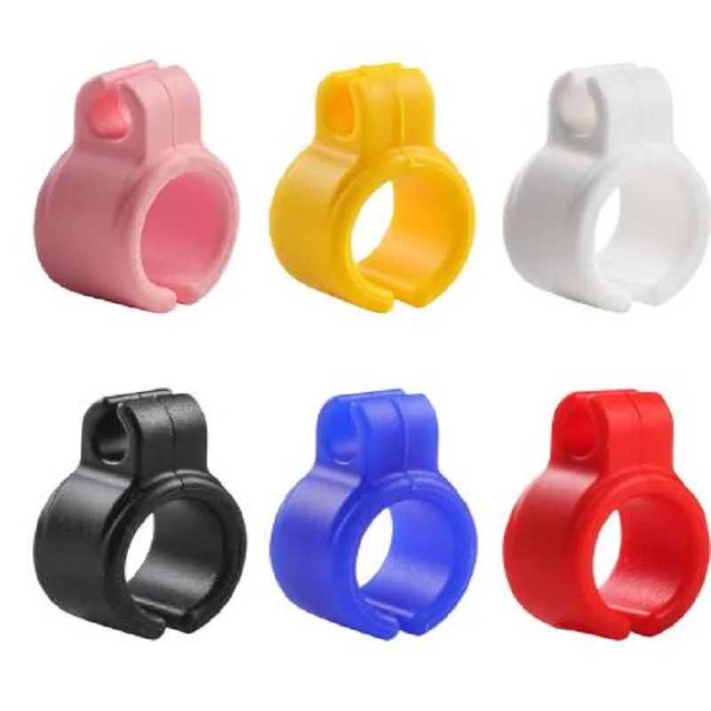 

2022 Newest Waterproof Endlessly Artifact Silicone Ring Finger Hand Rack Cigarette Holder For Regular Smoking Smoker