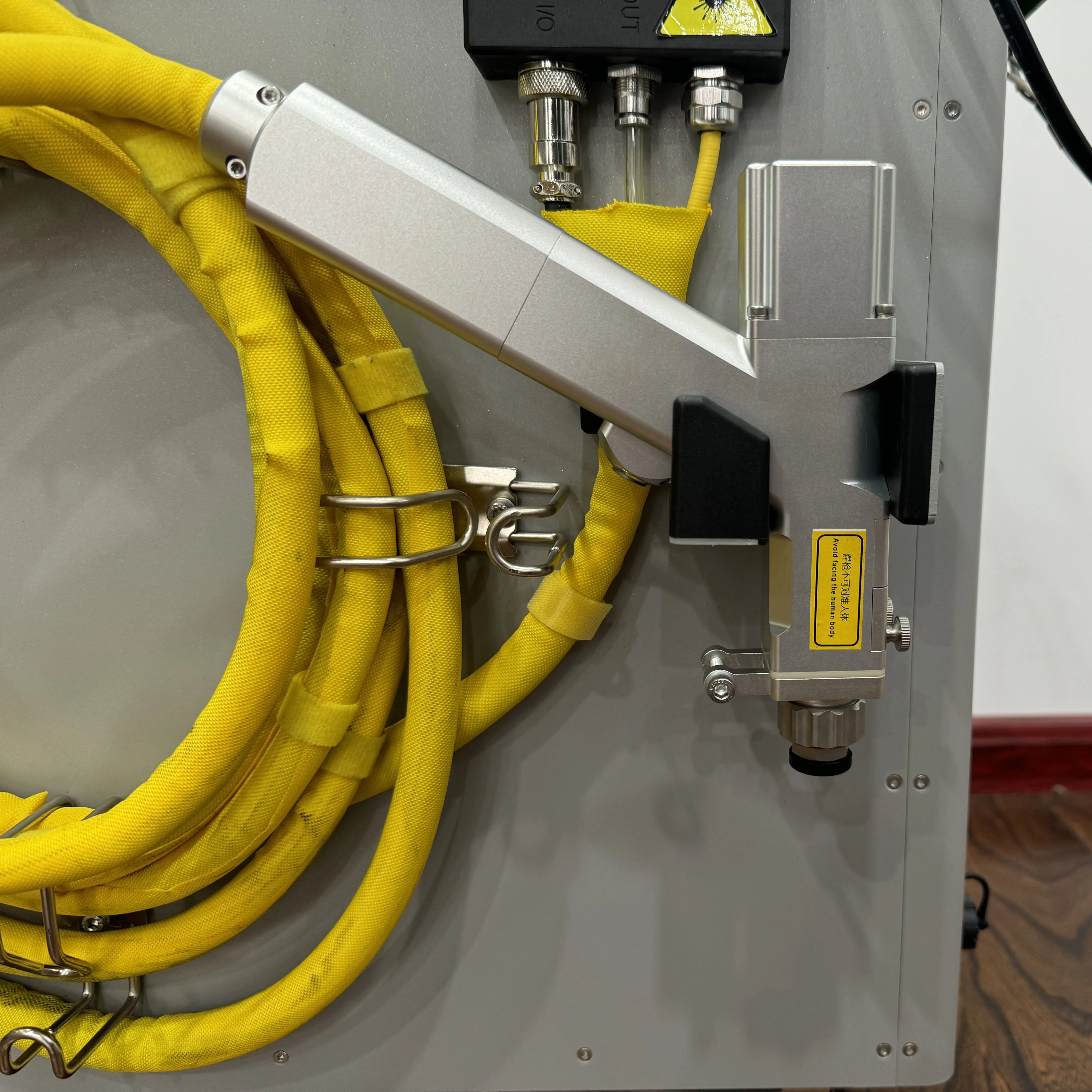 Заводская цена 1200 Вт с воздушным охлаждением лазерная резка лазерный сварочный