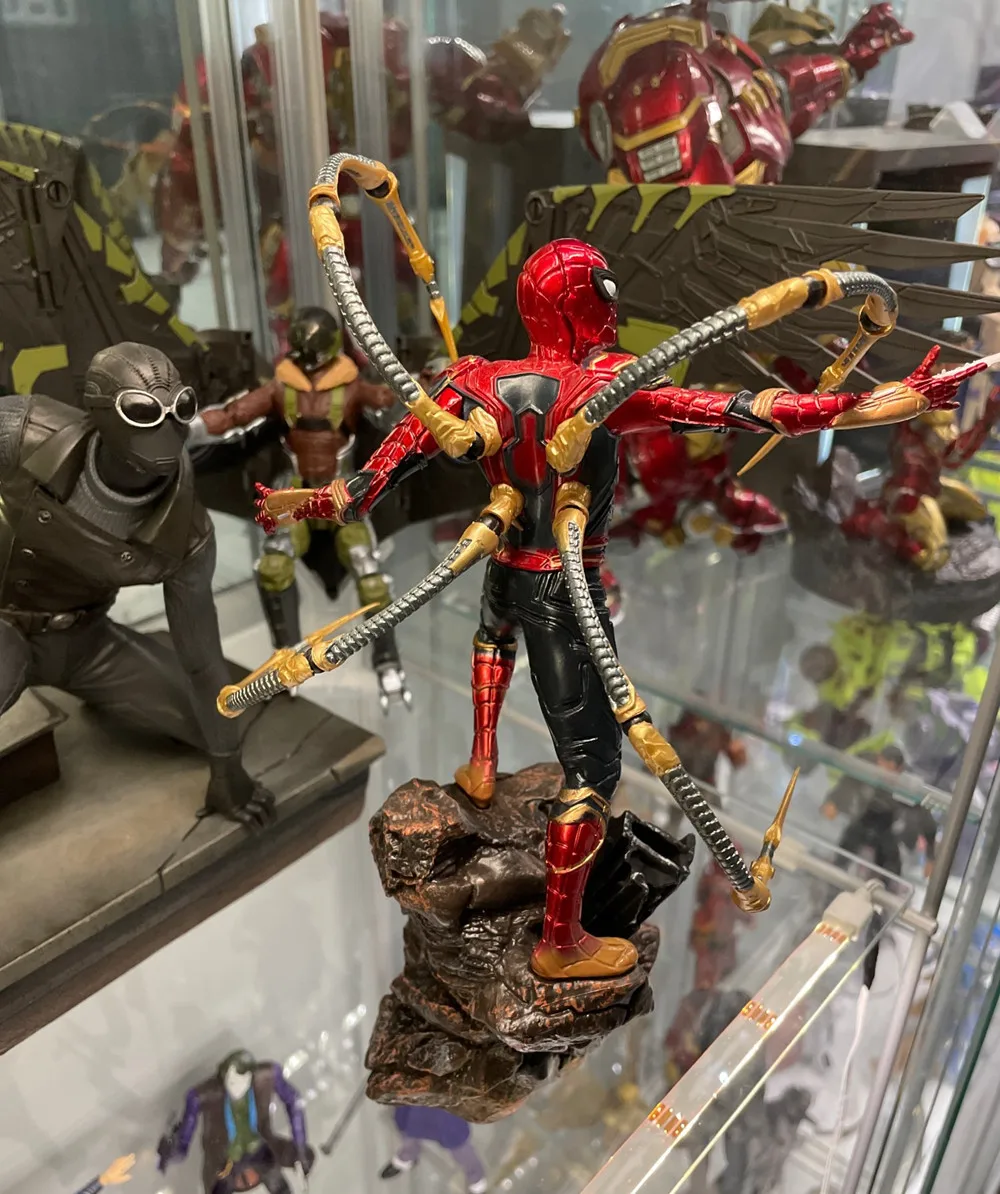 Фигурка супергероя Марвел Железный человек масштаб 1/10 23 см |