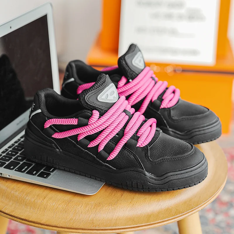 Fashion Sneakers for Men 2023 Retro Skateboard Tennis Shoes Women Casual Lace Up Designers Shoes chaussure homme Unisex