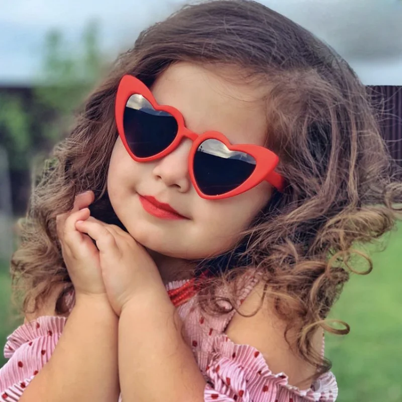 

Boys Girls Heart Shaped Sun Glasses Baby Party Sunglasses Children Outdoor Party Shade Eyewear UV400 Photo Kids Booth Props