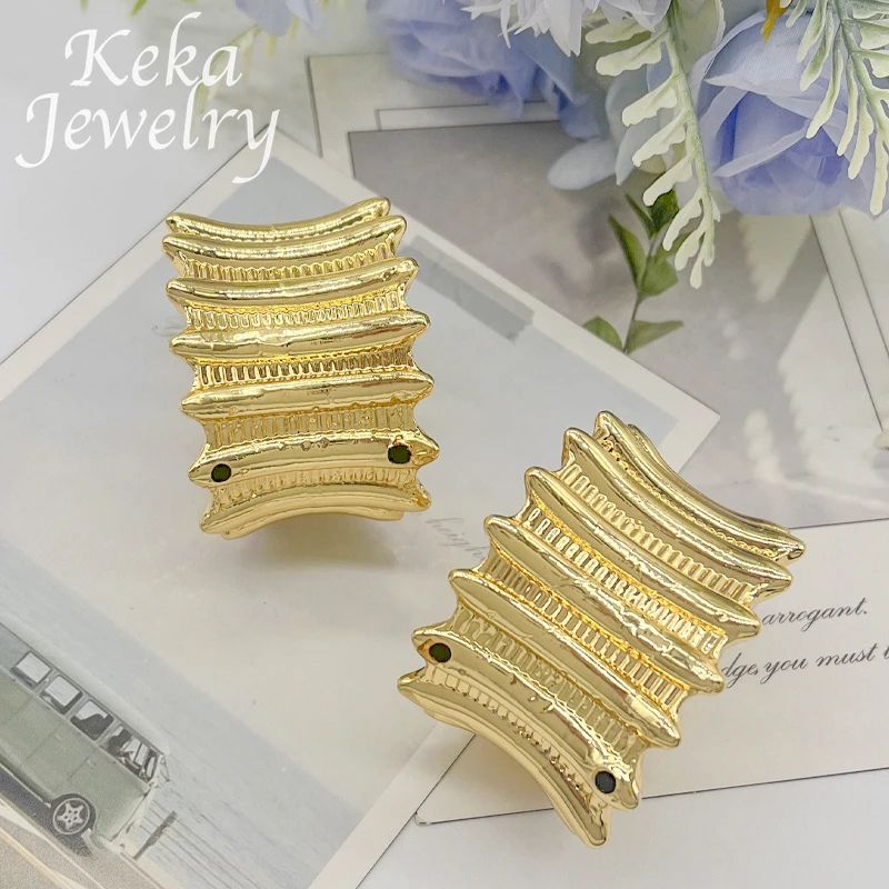 Комплект из колье и серёг с позолотой 18 К