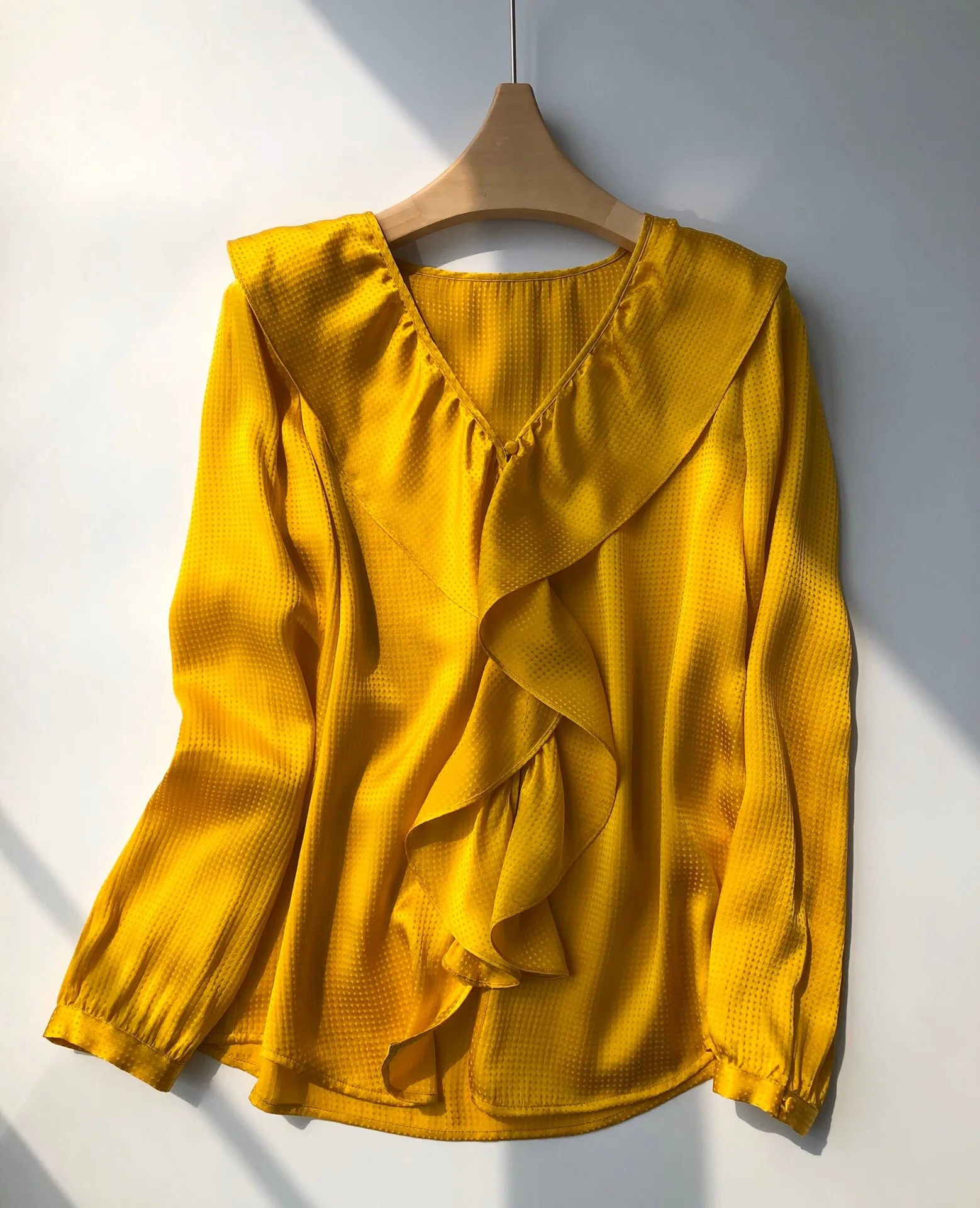 

Женская офисная блузка из поплина с оборками, новинка 2022, тонкая рубашка из натурального шелка с длинным рукавом, женская блузка, топы высок...