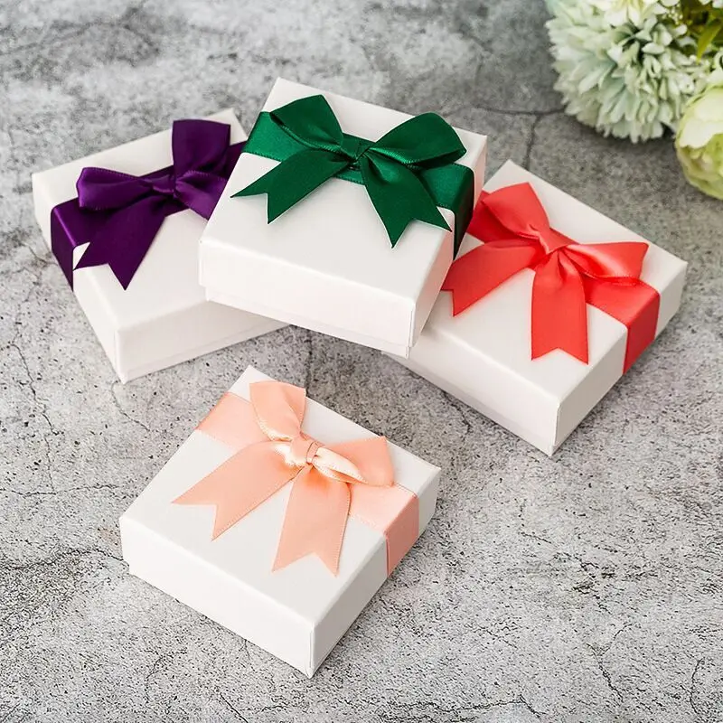 

Square Jewelry Box Mini Portable Ring Earring Necklace Showcase Wedding Gift Packaging Display Holder Jewelry Storage Container