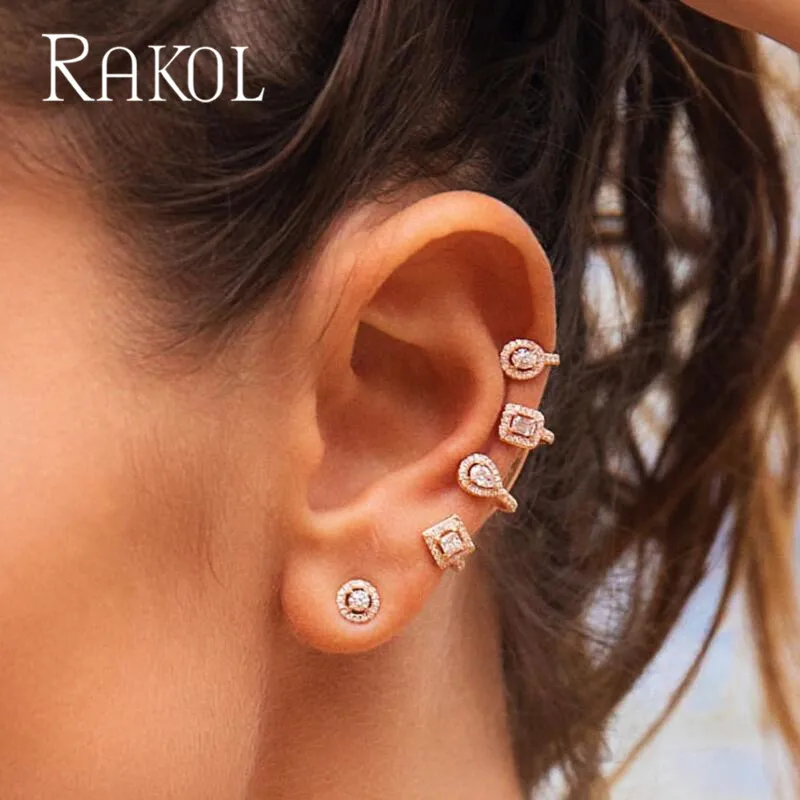 Серьги-гвоздики женские Асимметричные в форме сердца из розового золота |