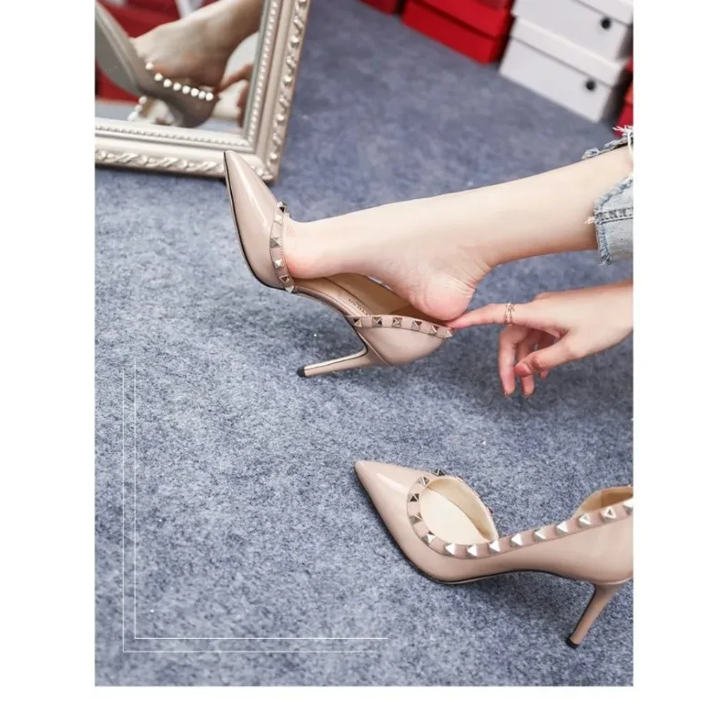 Женские туфли-лодочки на высоком каблуке туфли из лаковой кожи с заостренным