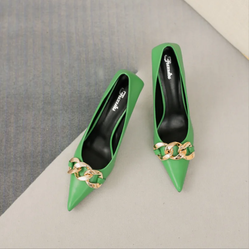 

Женские туфли на высоком каблуке 8 см, туфли-лодочки зеленого цвета с металлической цепочкой и заостренным носком, на тонком каблуке-шпильке, 2023