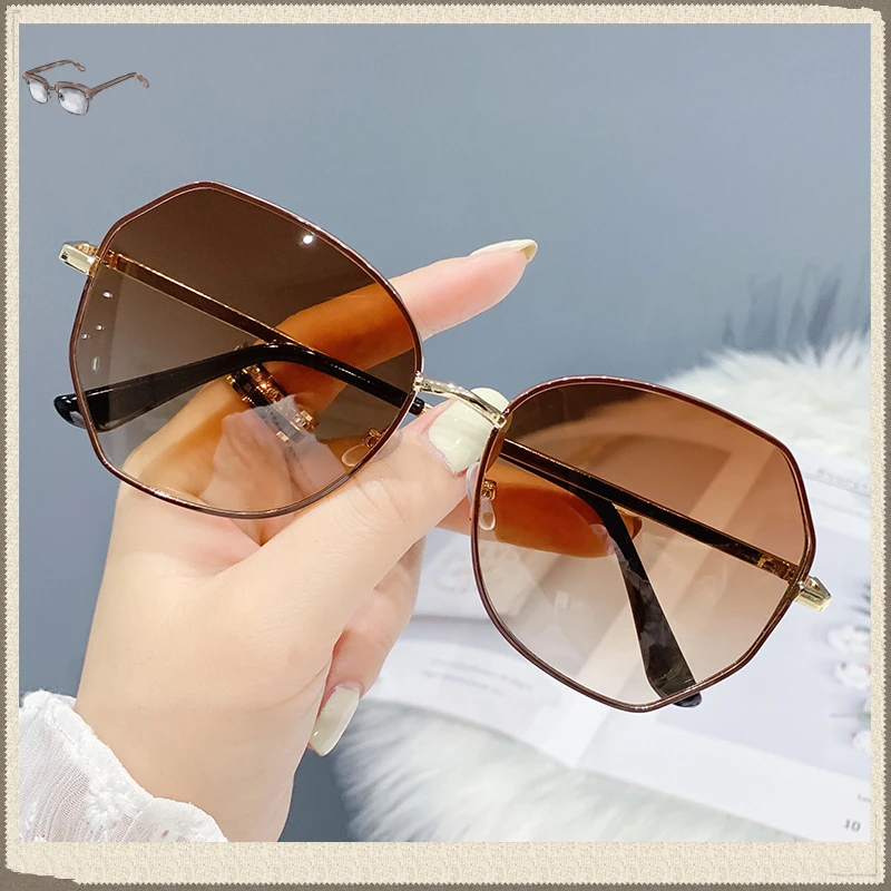 

Vintage Rimless Alloy Aviation Pilot Sunglasses for Men 2023 Brand Gradient Sun Glasses Female Metal Oval Shades Black Brown