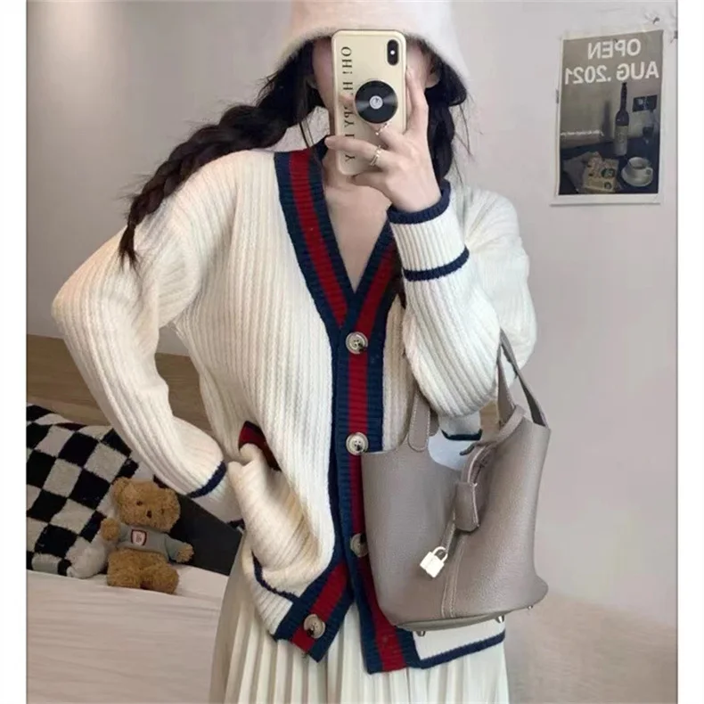 

New Fashion Sweater coat women's Thick Autumn Winter 2022 New Loose Knitted Cardigan Women's Retro Long Sleeves Sweater Coat