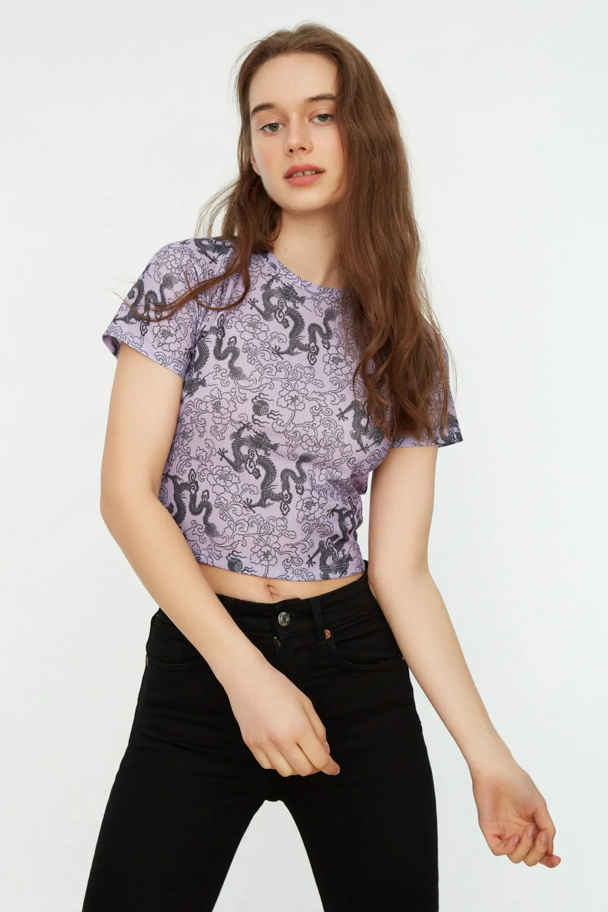 

Женская летняя укороченная блузка с принтом сирени, Вельветовая укороченная трикотажная блузка, популярный топ для девушек, Удлиненная руб...