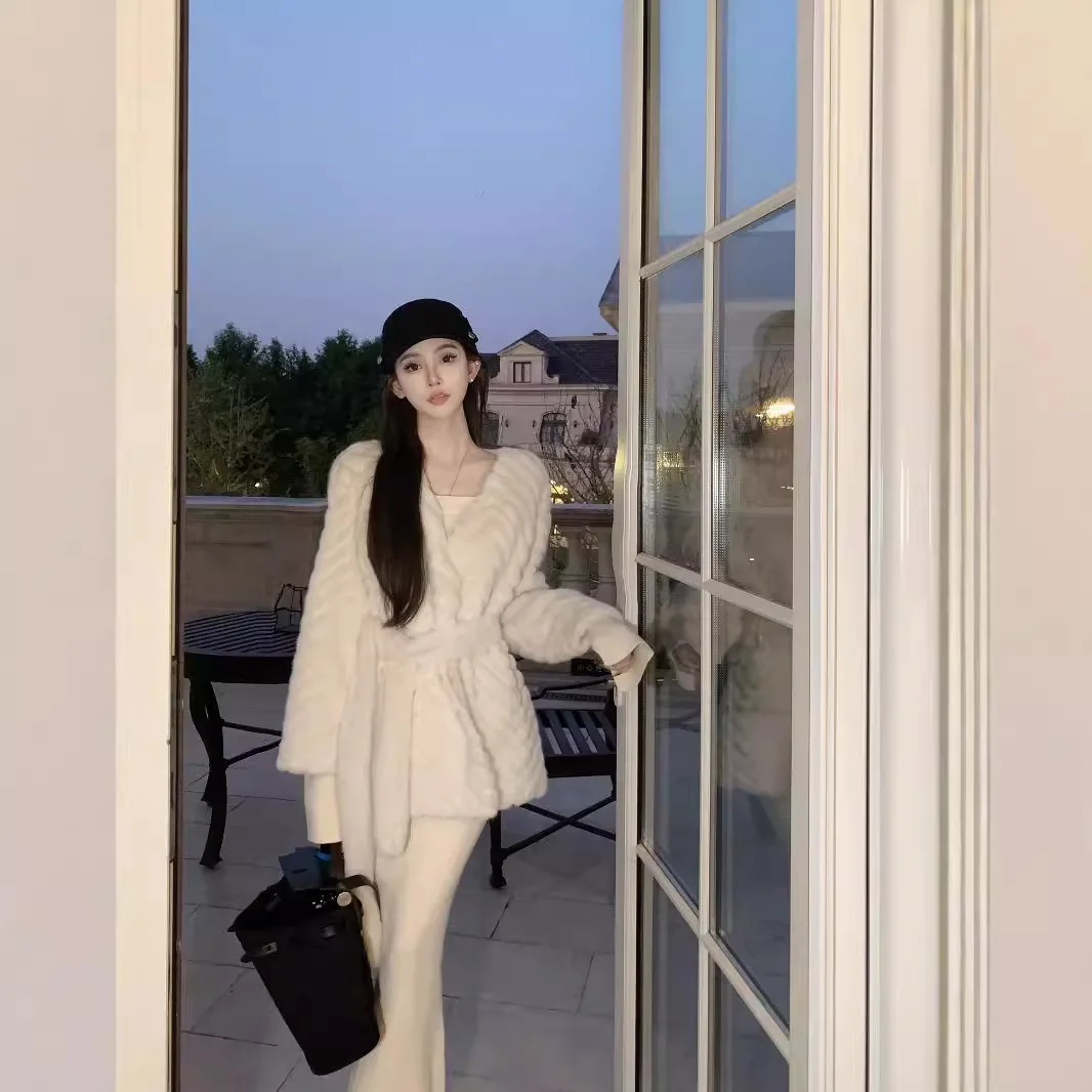 2024 зимнее новое модное плюшевое пальто из искусственной норки с v-образным