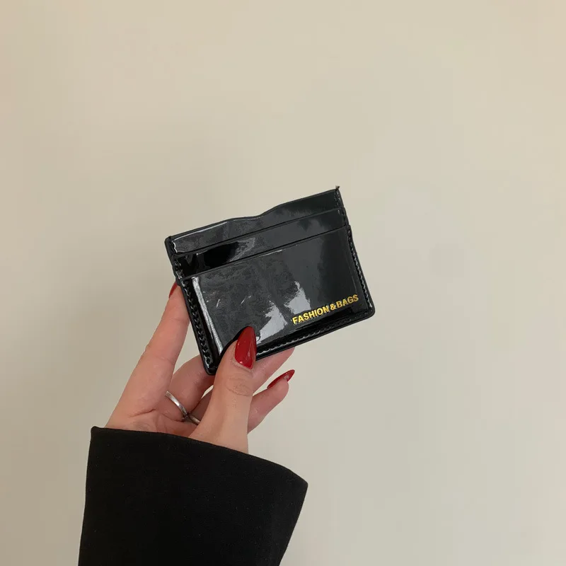 Мини-клатчи глянцевые