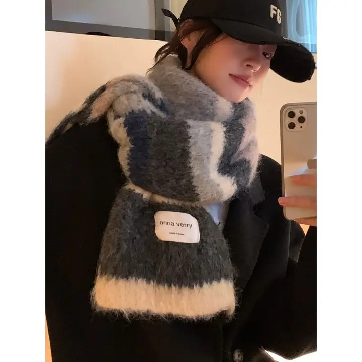 Рисунок 2 - 2023 Классический Полосатый шарф