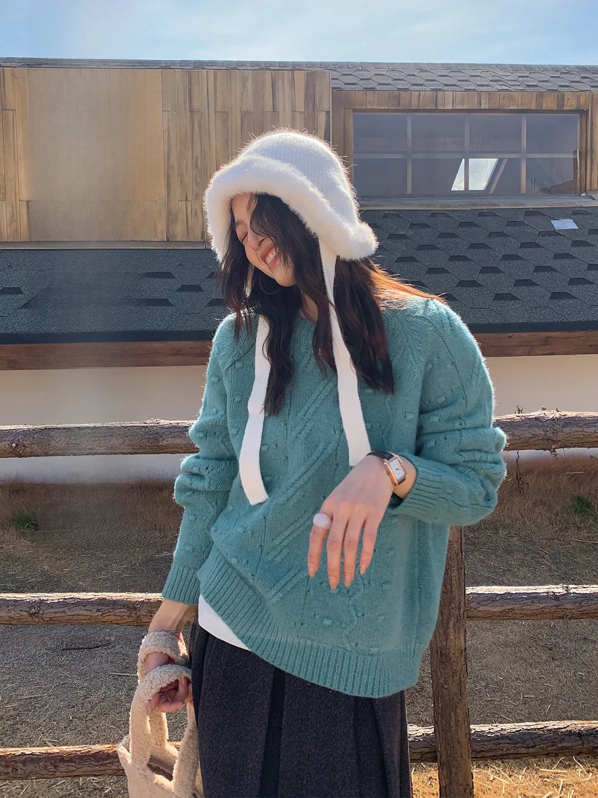 Sisilyon зимний теплый свитер женский свободный крой с круглым вырезом мягкая уютная