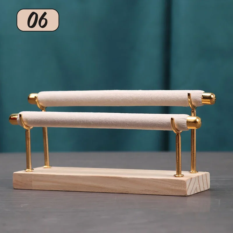 

Деревянный бархатный органайзер для колец