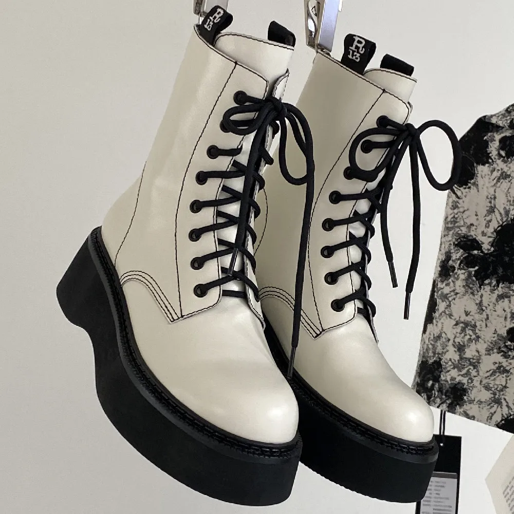 Женские ботильоны из натуральной кожи на толстой подошве и плоской осенние