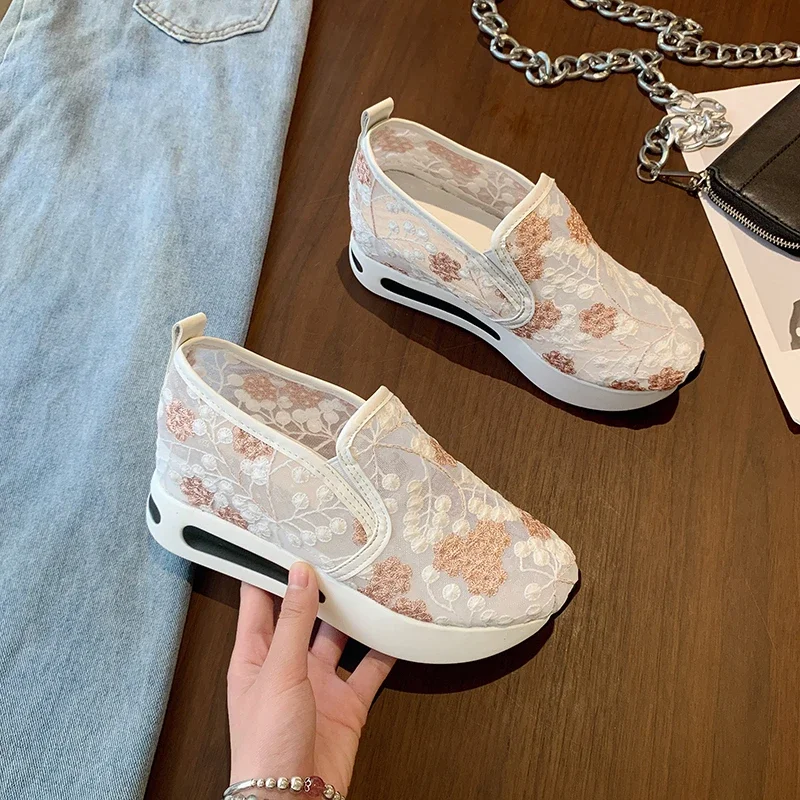 Женские сетчатые кроссовки на танкетке Повседневные Удобные туфли платформе с