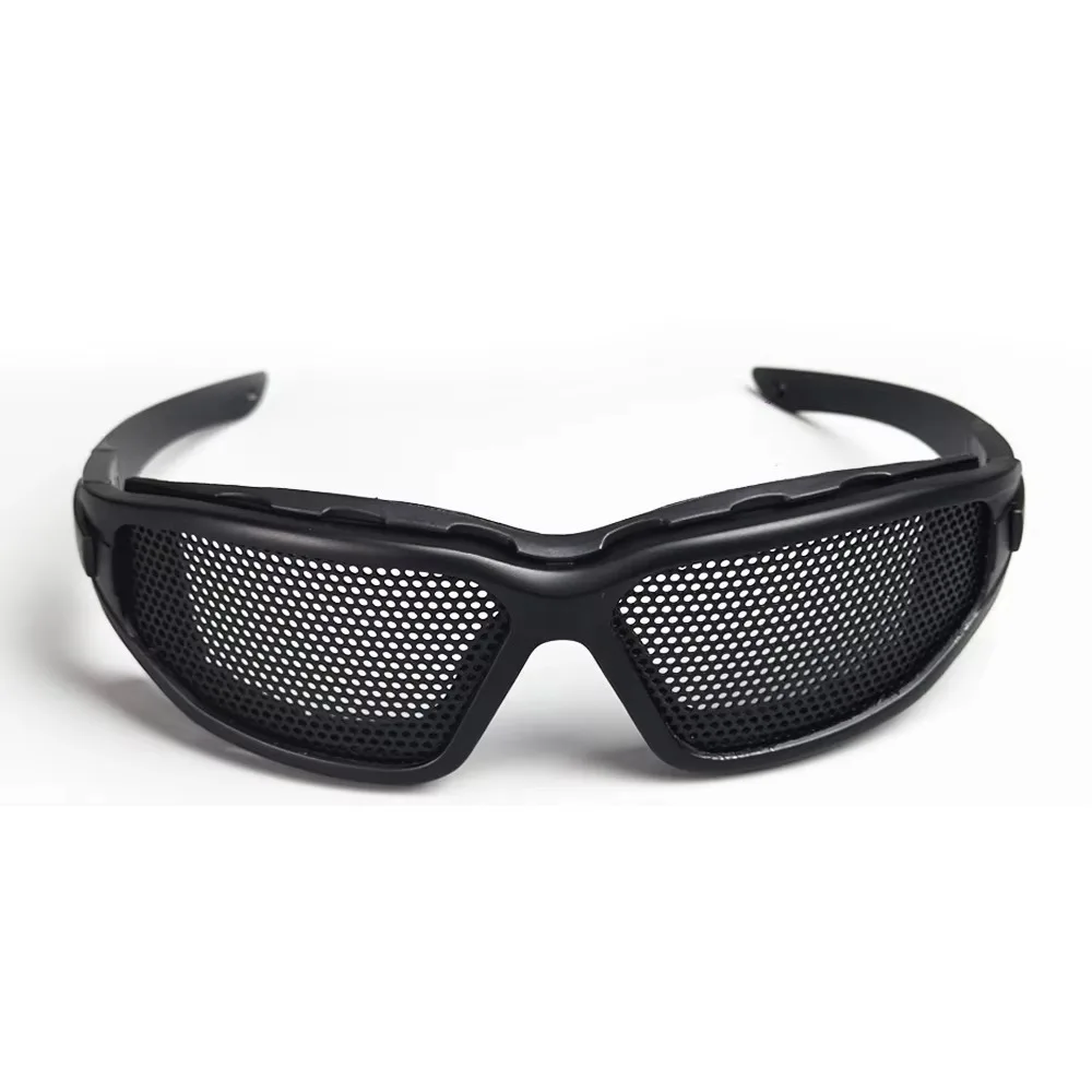 

Защитные очки черные пластиковые