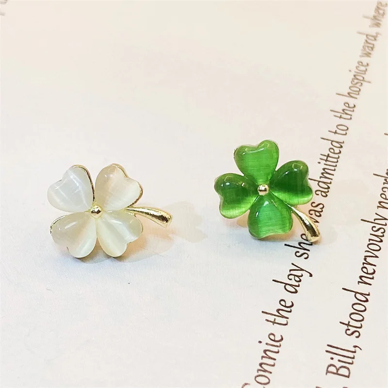 

Four-leaf Clover Brooch High-end Collar Pin Female Pin Clover Anti-glare Button Opal Clothes Brooches for Women New in 2022