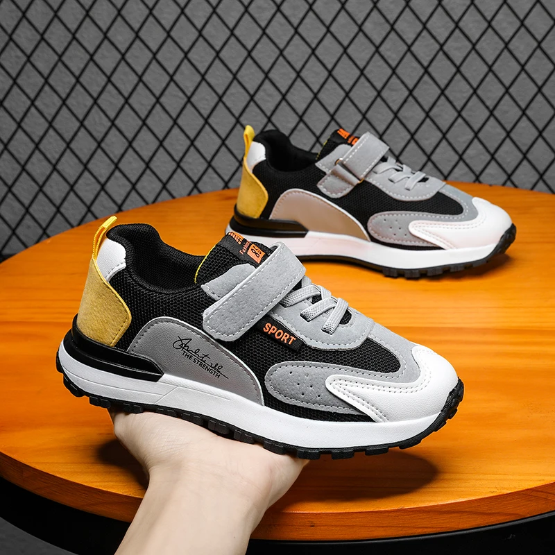 Four Seasons Children's Light Wear-resistant Casual Sports Shoes for Boys 2022 Running Shoes for Girls with Walking Shoes