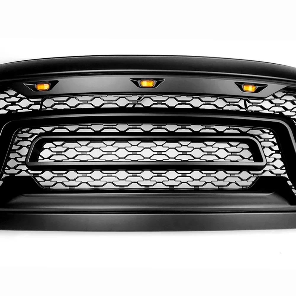 Передняя решетка для автомобиля Dodge Ram 1500 2013-2018 с фотовспышкой