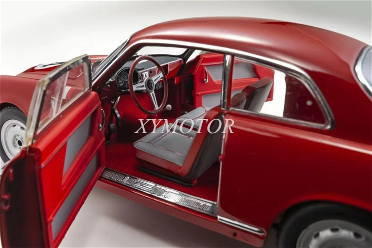 Модель автомобиля KYOSHO 1/18 для Alfa Romeo Giulietta SV 1958 Targa Florio #24 литые модели красные