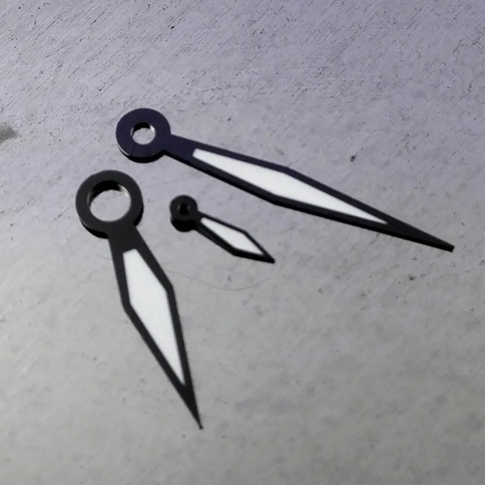 Светящаяся стрелка часов с черной окантовкой подходит для ручного механизма 6497