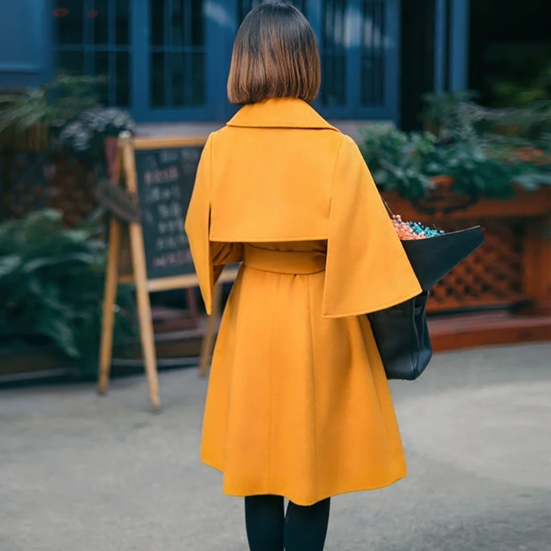 Женское шерстяное пальто с лацканами