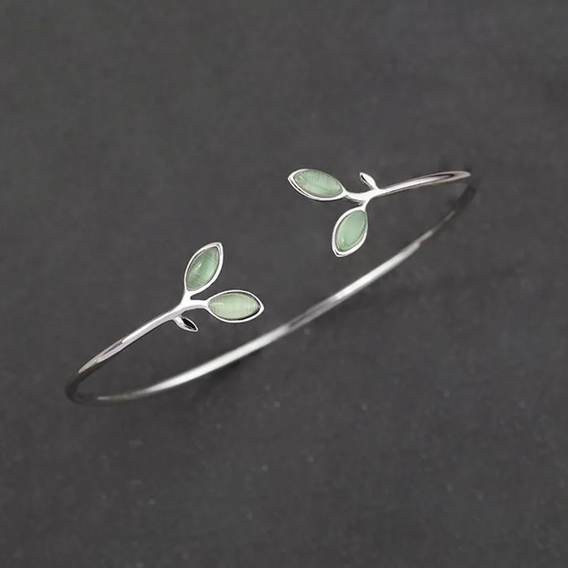 

Simple Green Leaf Open Cuff Bracelet Bangle for Women Silver Color Chain Heart Flower Wedding Party Jewelry Wrist Friends Gift