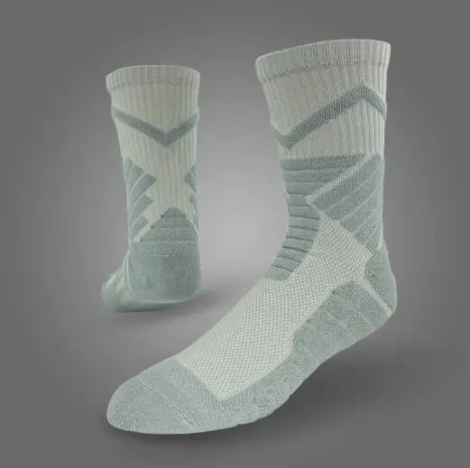 

83 hddxrv Kids Heated socks to keep out the cold
