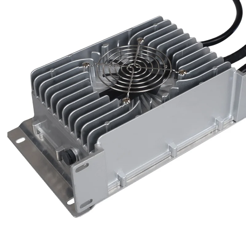 

1.8KW IP67 Full Sealed 48V 25A 72V 25A 96V 16A TC HKH J Series EV Charger on board