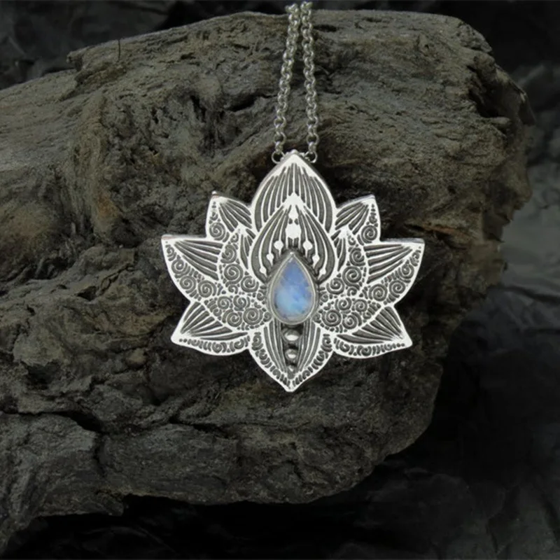 

Vintage Silver Color Lotus Pendant Necklace For Women Gift Inlaid Drop Crystal Female Necklace Luxury Jewelry Wholesale