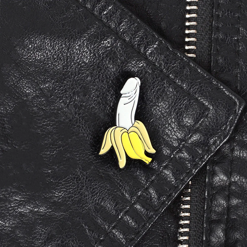 

Banana Funny Brooch Bannas Personality Creative Breastpin Boutonniere Cartoon Style European American