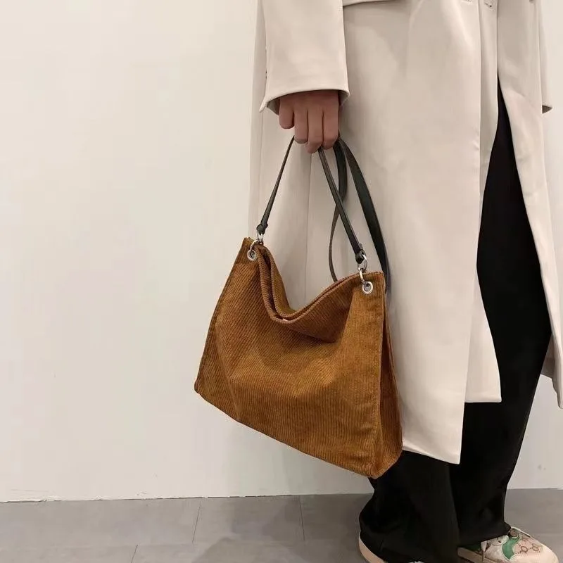 Вельветовая сумка на плечо женская простая портативная студенческая Bolsos