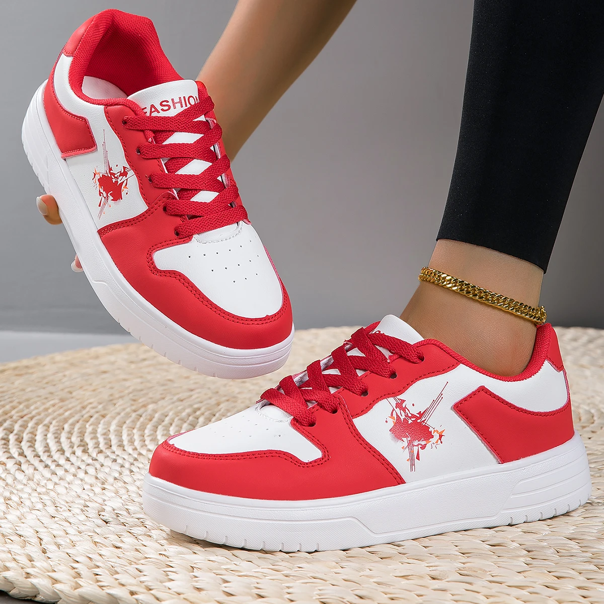 Спортивная обувь для скейтбординга девочек белые красные женские спортивные