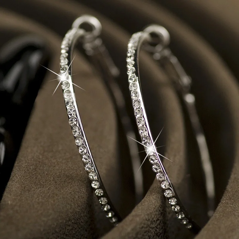 

European and American personality retro green crystal women's earrings