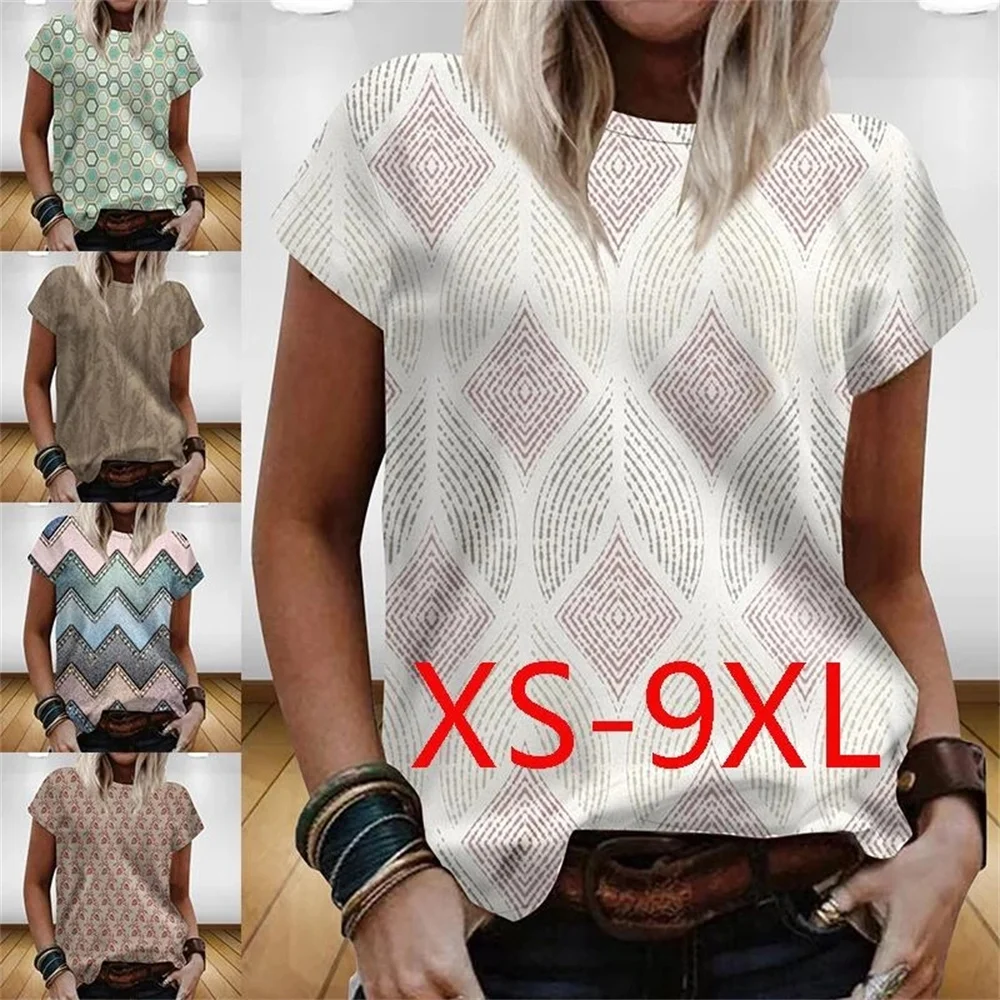 

Женская футболка с коротким рукавом, круглым вырезом и принтом