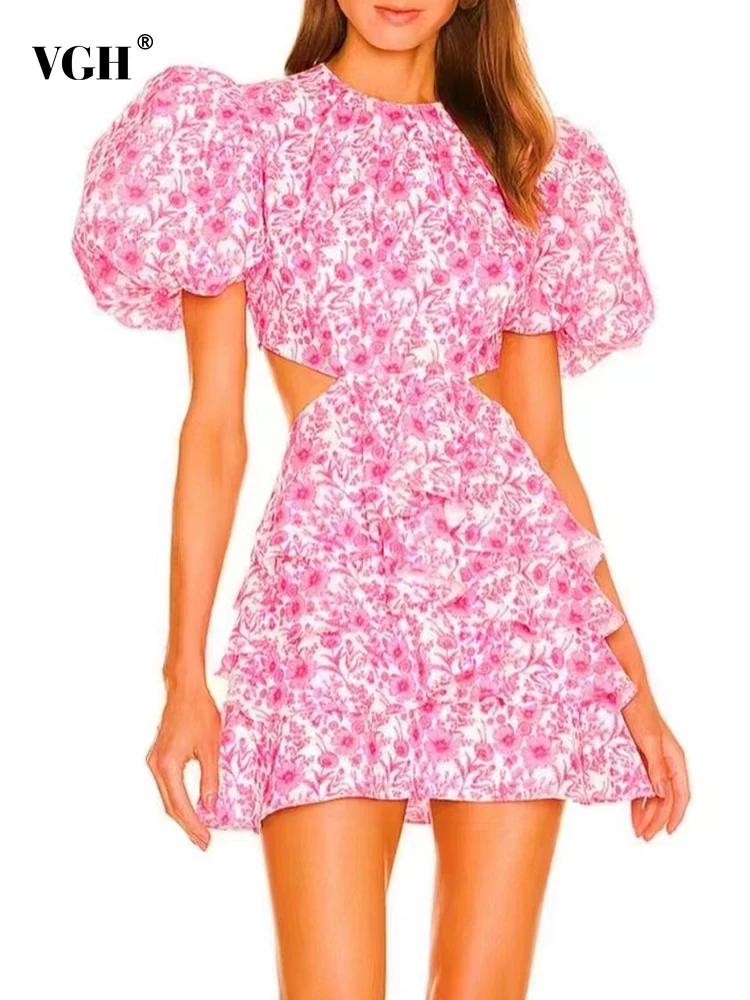 

Женское платье с коротким рукавом-фонариком, V-образным вырезом и высокой талией