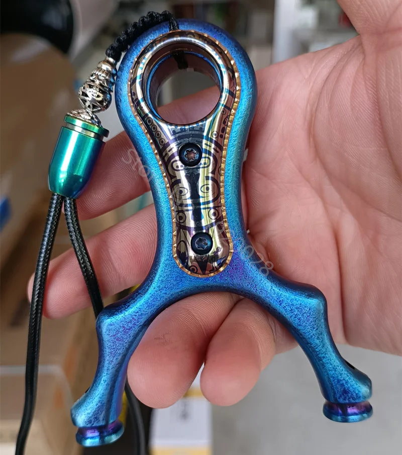 

New Titanium Alloy Precision Slingshot Flat Rubber Band Slingshot High-Precision Outdoor Hunting Slingshot