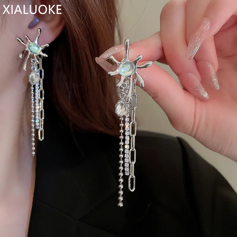 

XIALUOKE Irregular Geometric Metal Crystal Drop Earrings For Women Long Tassels Personality Rhinestone Earrings Jewelry