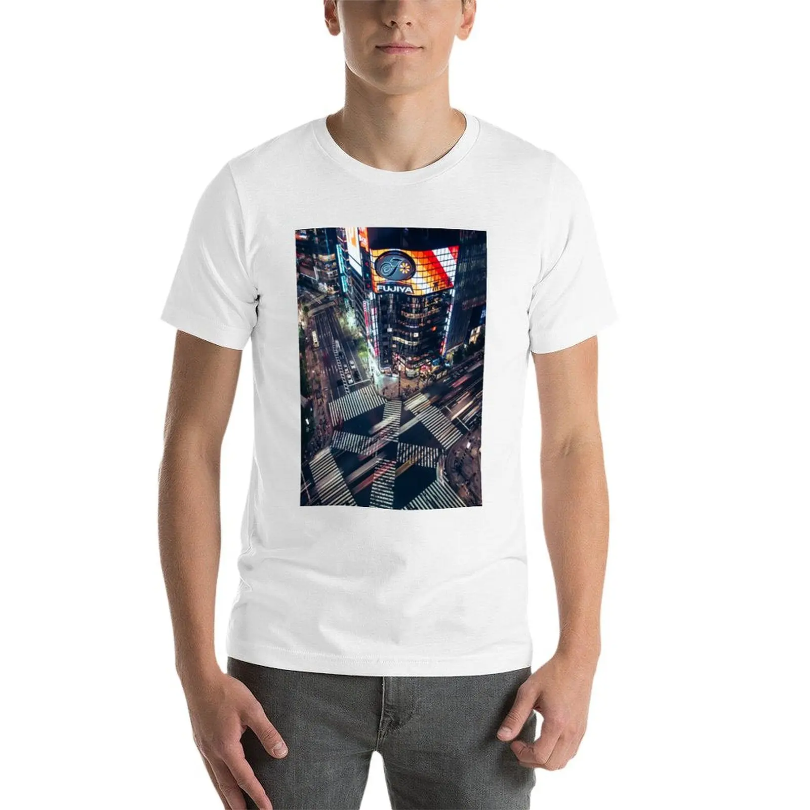 Фото Гиндза, Токио ночью (1) Футболка Holiday All Match T-Shirt №3